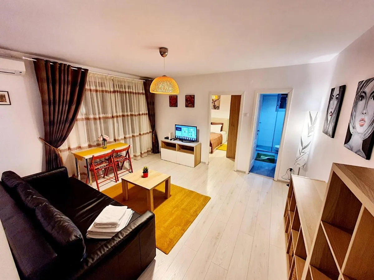 Downtown, Ideal For Longer Stays, Family Friendly Apartment - Nb73A Bucharest 0*,  Romania