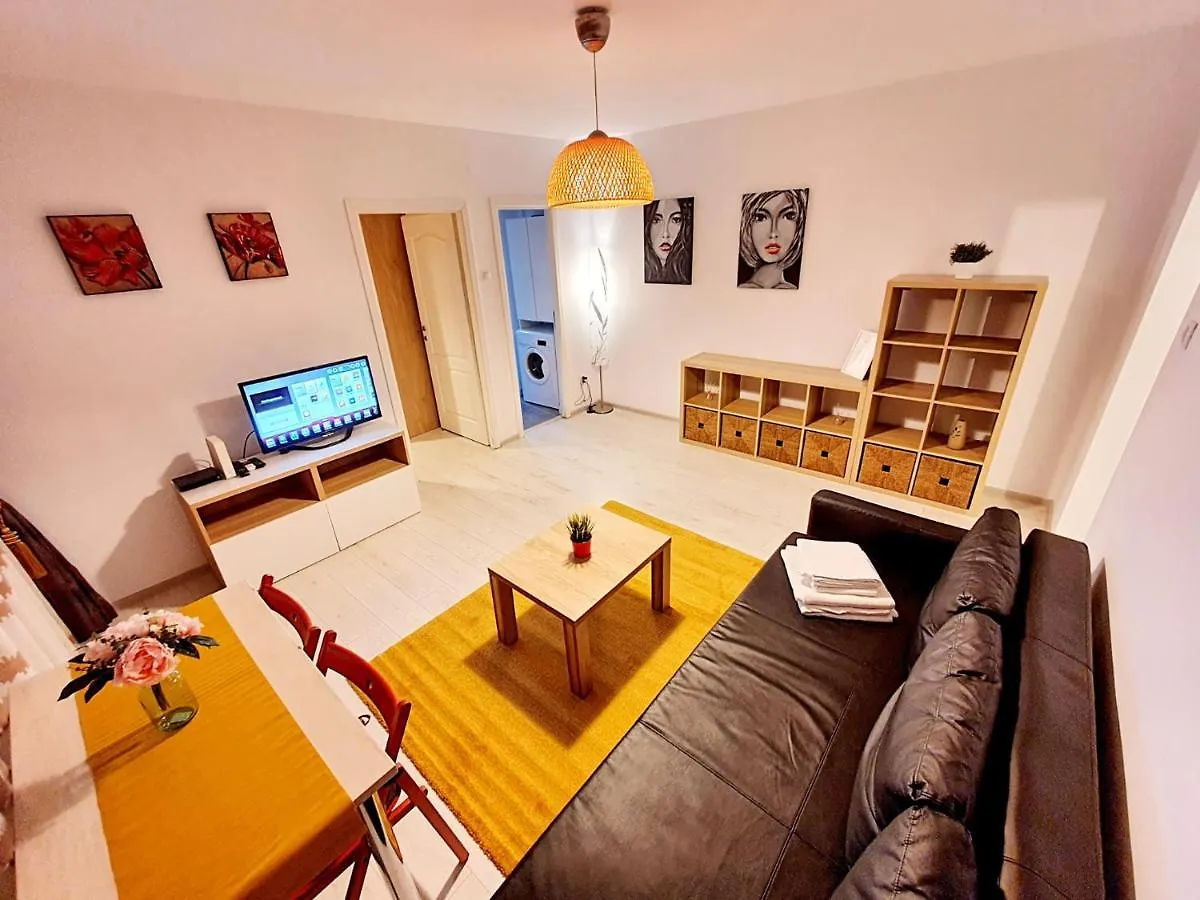 Downtown, Ideal For Longer Stays, Family Friendly Apartment - Nb73A Bucharest Romania
