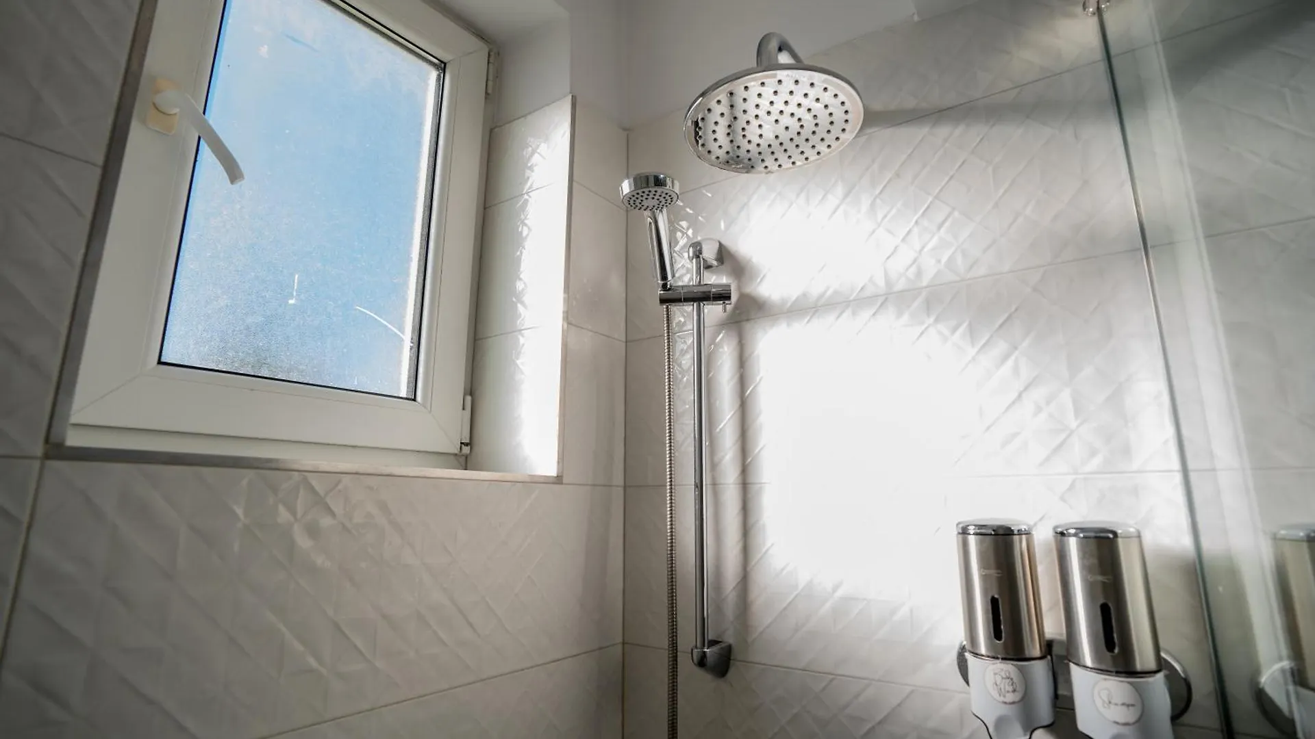 Downtown, Ideal For Longer Stays, Family Friendly Apartment - Nb73A Bucharest