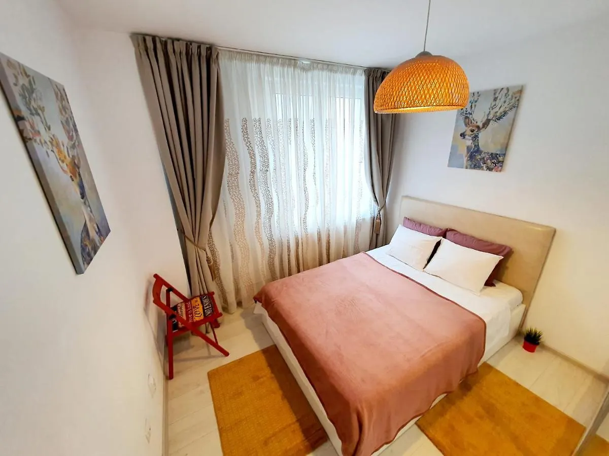 Downtown, Ideal For Longer Stays, Family Friendly Apartment - Nb73A Bukarest