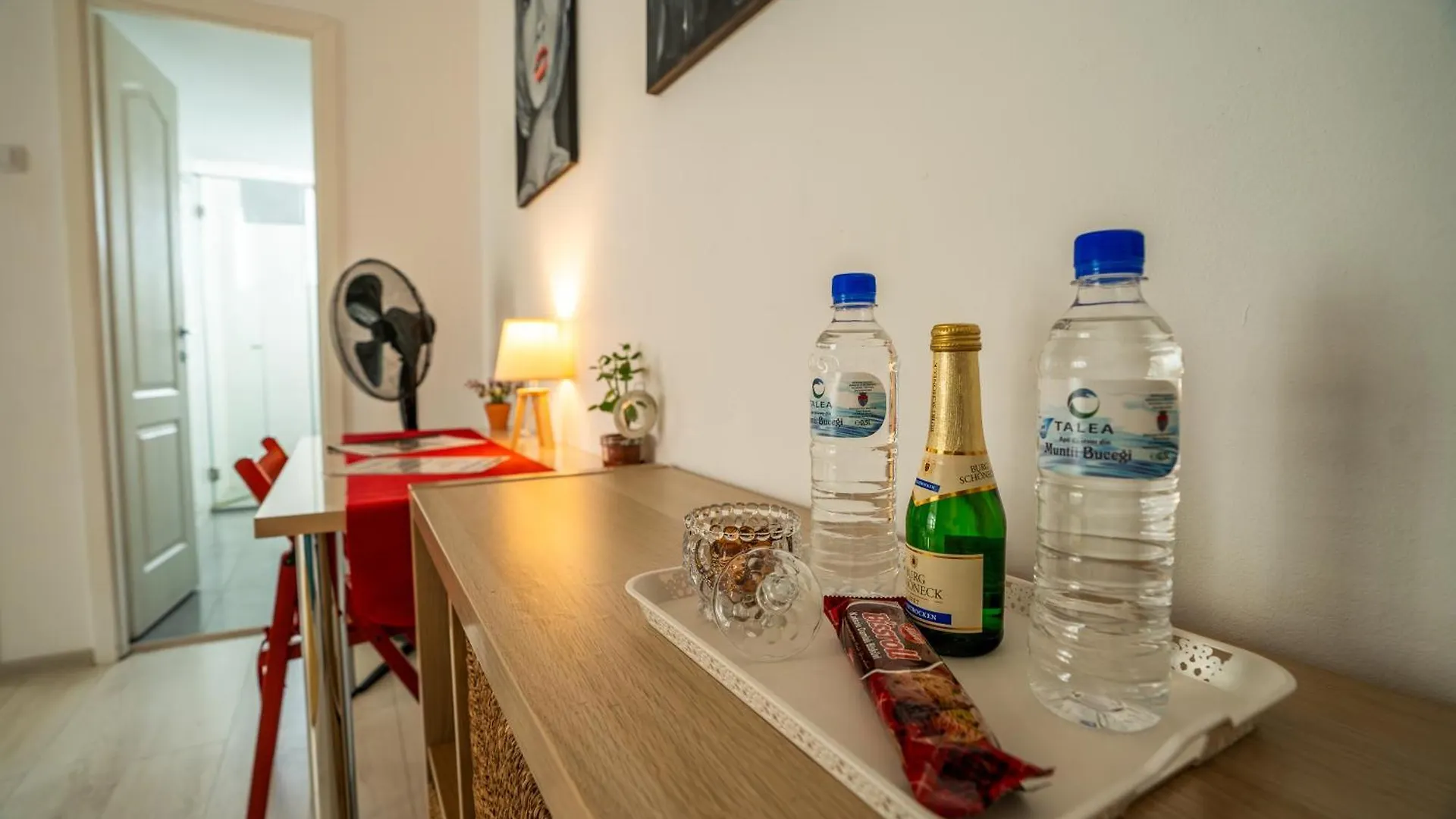 Downtown, Ideal For Longer Stays, Family Friendly Apartment - Nb73A Bukarest 0*,  Románia